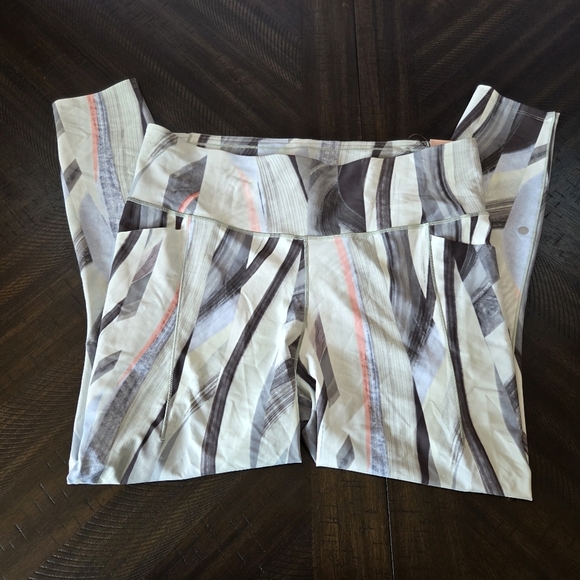 Callia Powermove 7/8 Leggings in women's XXL with a "Succulent Green" geometric - Picture 5 of 12